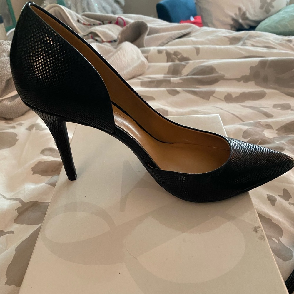 Women’s. Dress heels New, size 9
